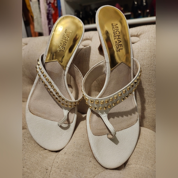 MICHAEL Michael Kors Alexi Mid Heel Studded Thong Sandal - Picture 2 of 6